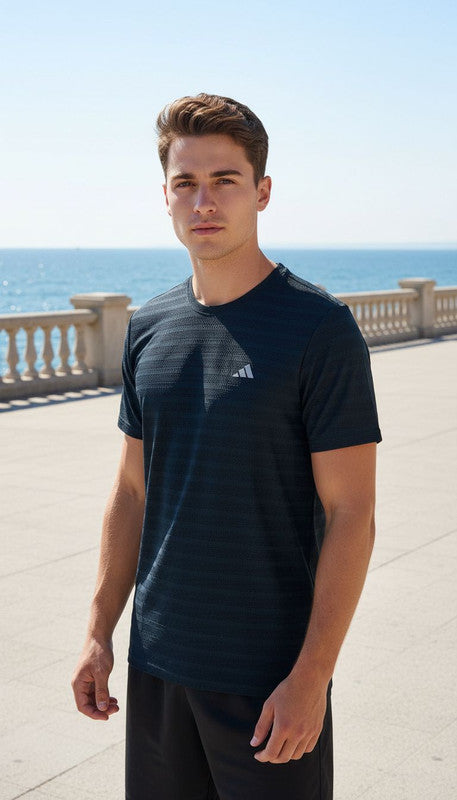 Men’s T-Shirt – Smart Casual Staple