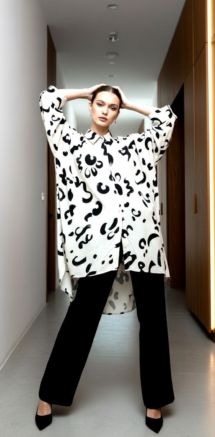 Chic Contemporary Fit Top